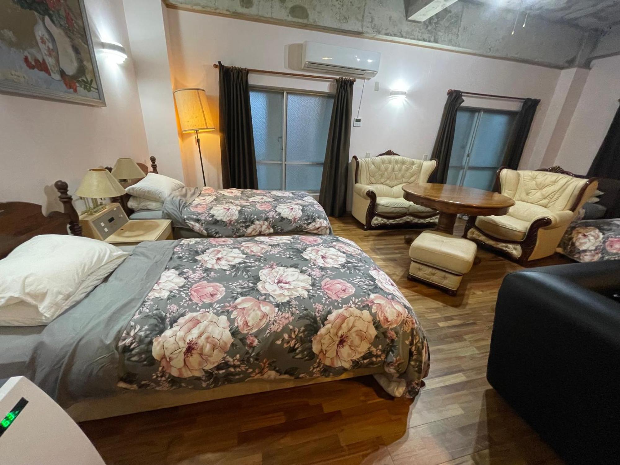 Guest House Koza Gate2 Okinawa Exterior foto
